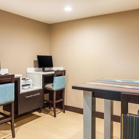 Holiday Inn Express Hotel & Suites Mebane By Ihg Luaran gambar