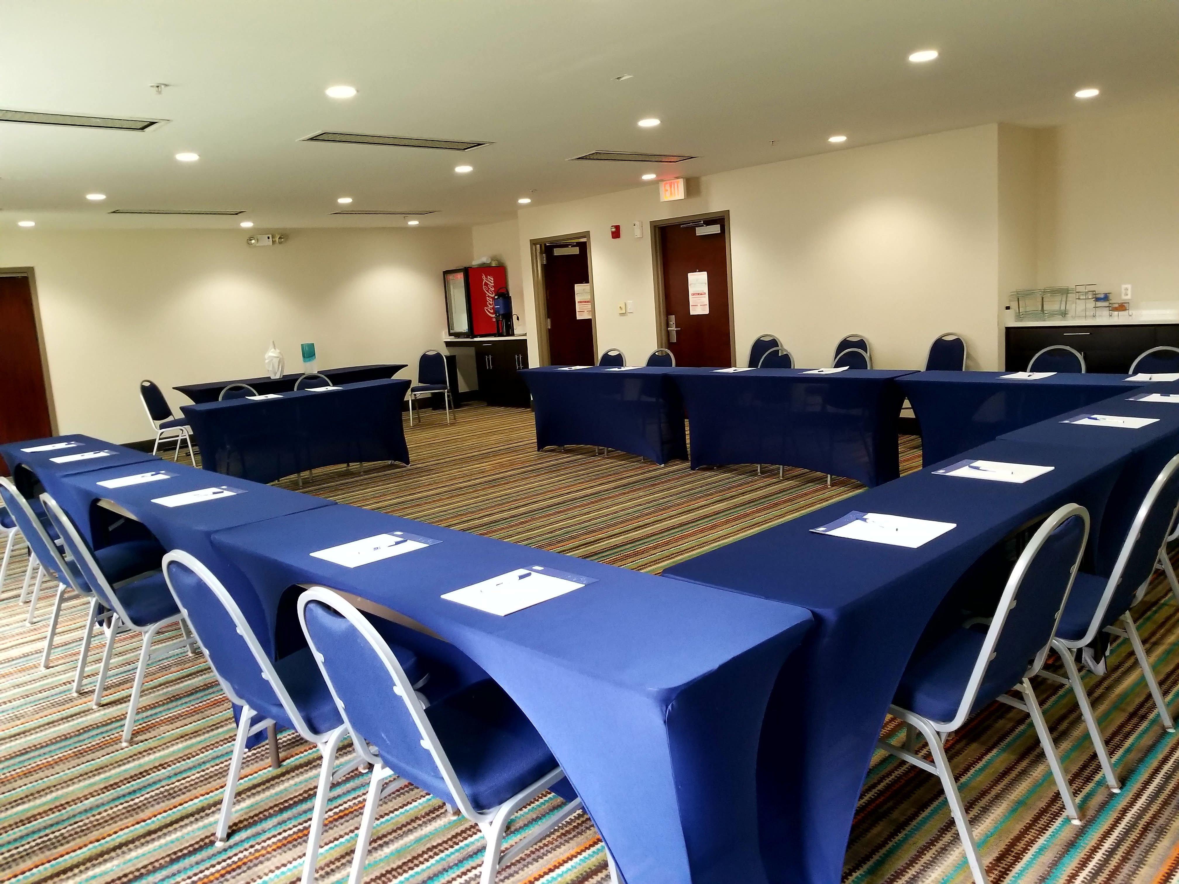 Holiday Inn Express Hotel & Suites Mebane By Ihg Luaran gambar