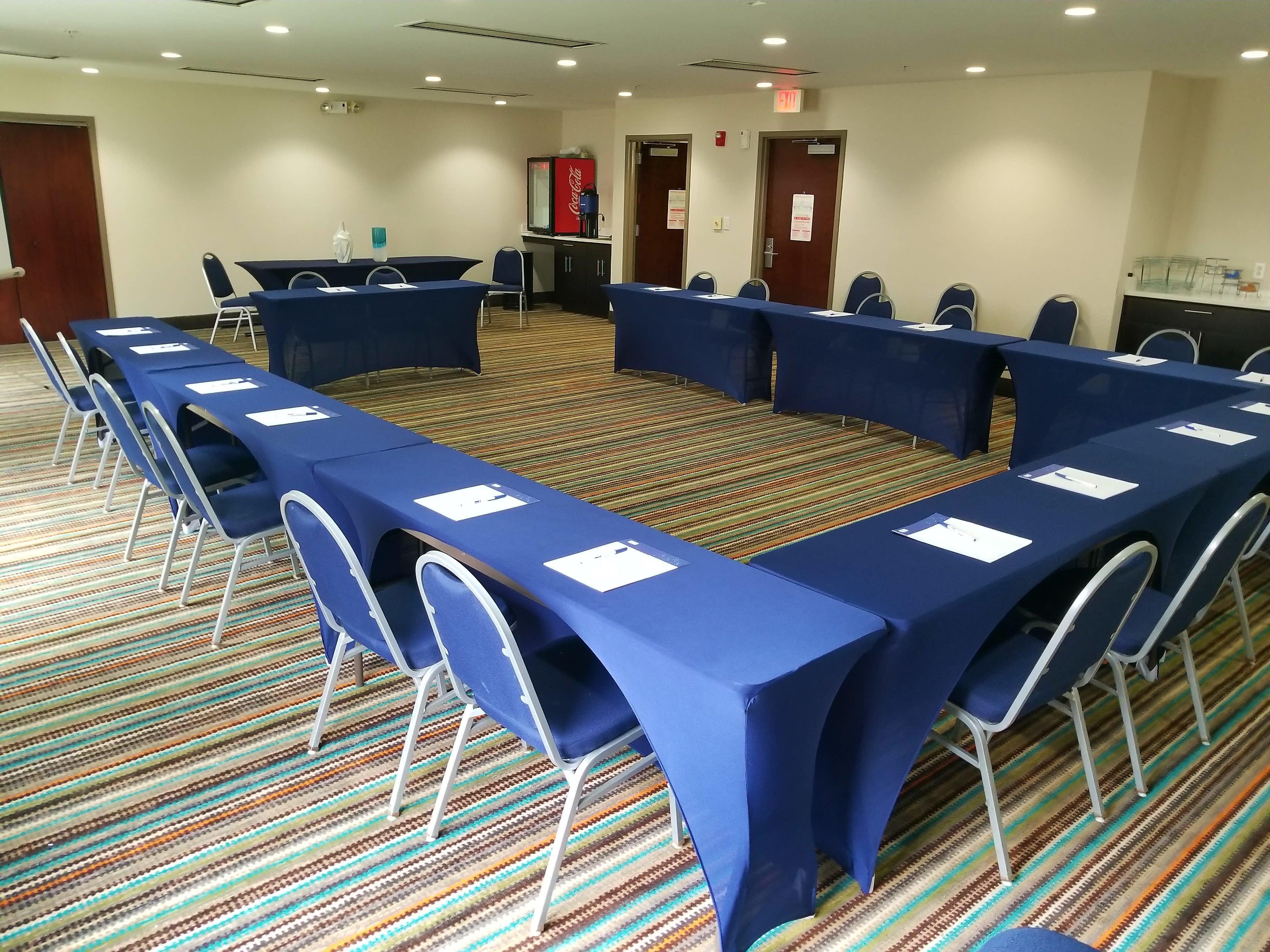 Holiday Inn Express Hotel & Suites Mebane By Ihg Luaran gambar