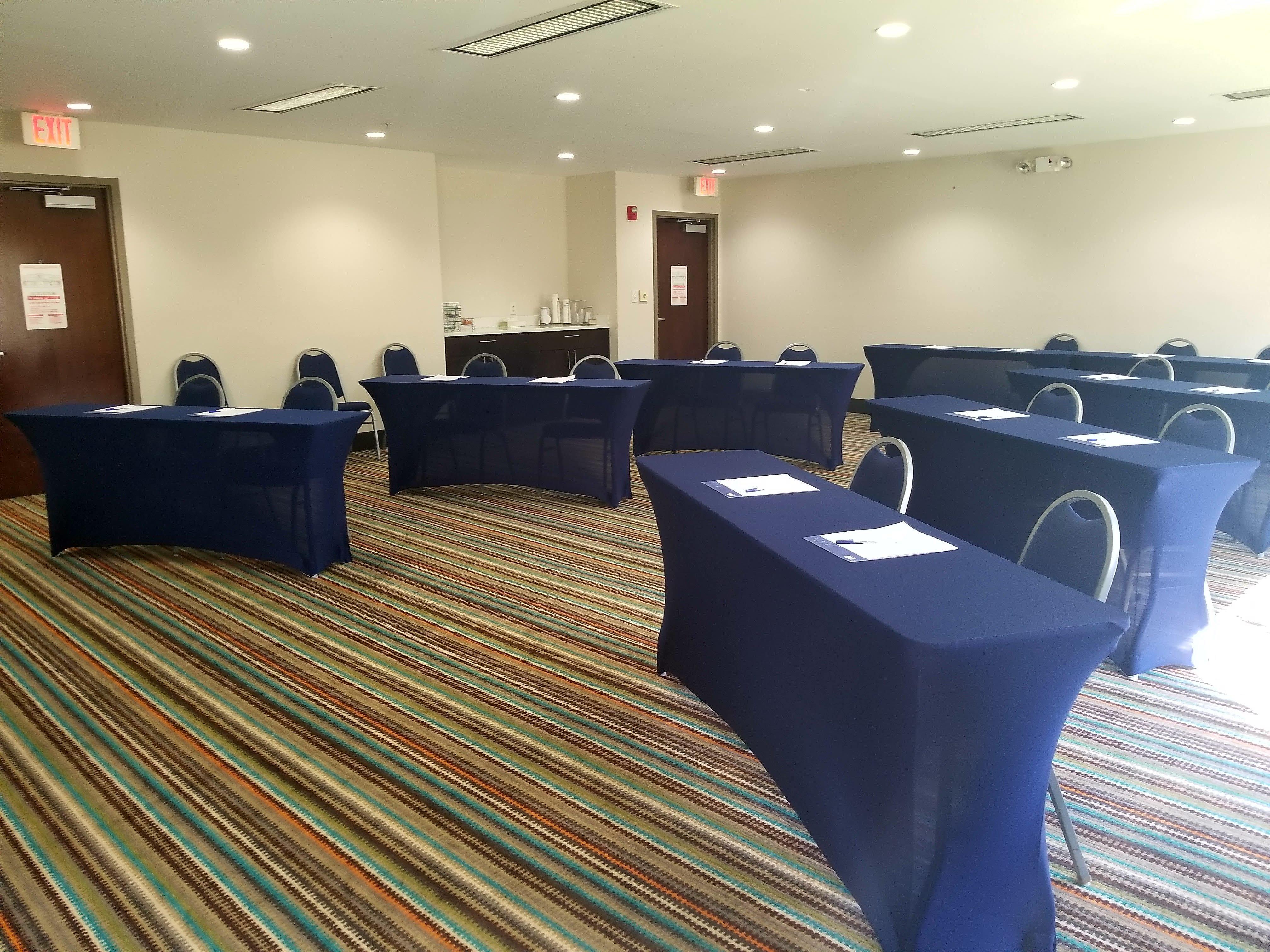 Holiday Inn Express Hotel & Suites Mebane By Ihg Luaran gambar